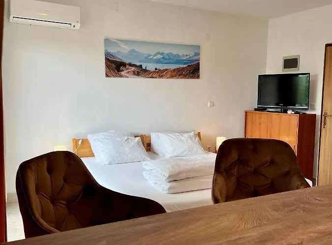 & Hegic Apartment